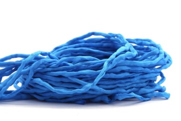 Ruban de soie Habotai teint à la main Bleu capri ø3mm
