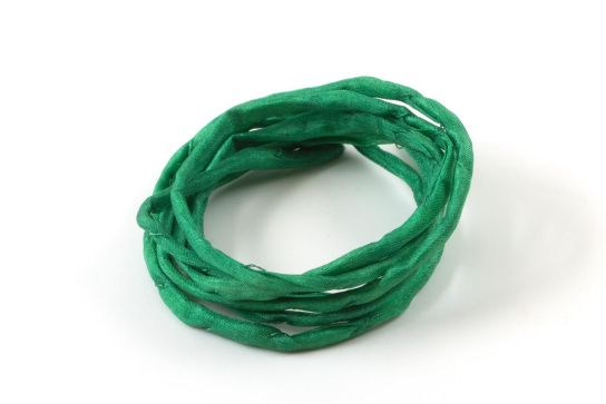 Handgefärbtes Habotai-Seidenband Blattgrün ø3mm