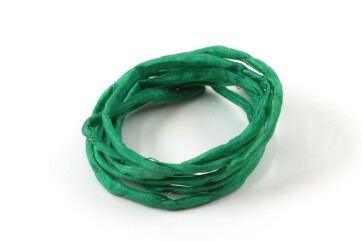 Ruban de soie Habotai teint à la main Vert feuille...