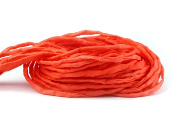Ruban de soie Habotai teint à la main Orange sanguine ø3mm