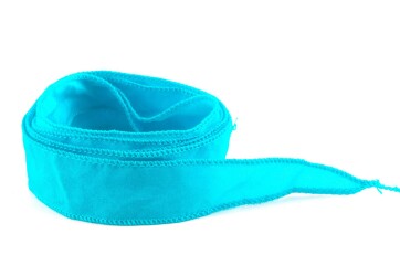 Handgefertigtes Habotai-Seidenband Türkis 20mm breit