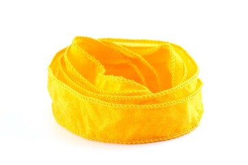 Handgefertigtes Habotai-Seidenband Gelb 20mm breit