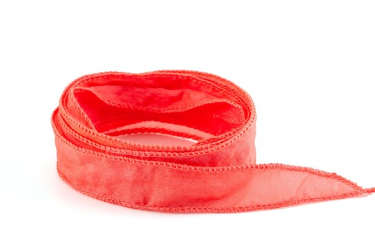Handgefertigtes Habotai-Seidenband Lachsorange 20mm breit