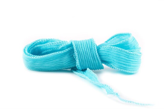 Handgefertigtes Seidenband Crinkle Crêpe Karibikblau 20mm breit
