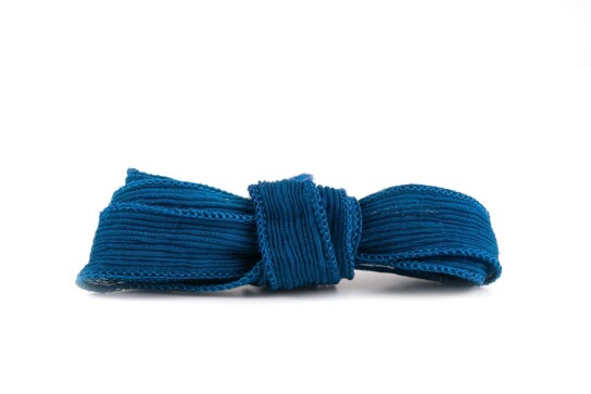 Handgefertigtes Seidenband Crinkle Crêpe Marineblau 20mm breit