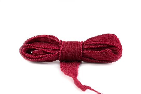 Handgefertigtes Seidenband Crinkle Crêpe Marsala 20mm breit