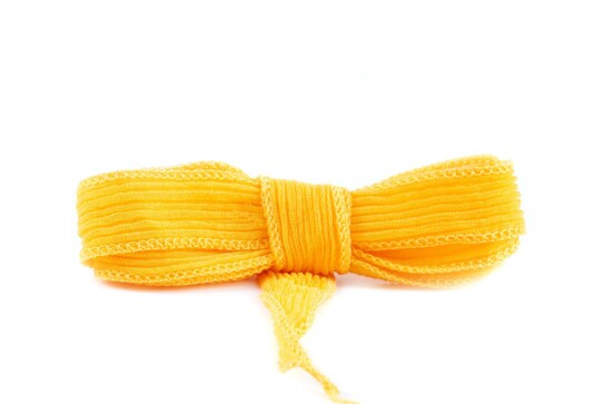 Handgefertigtes Seidenband Crinkle Crêpe Gelb 20mm breit