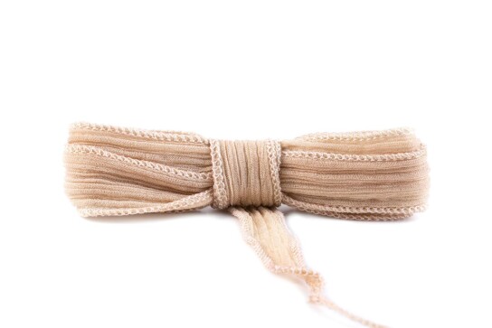 Handgefertigtes Seidenband Crinkle Crêpe Beige 20mm breit