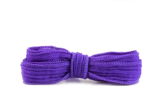 Handgefertigtes Seidenband Crinkle Crêpe Blauviolett 20mm breit