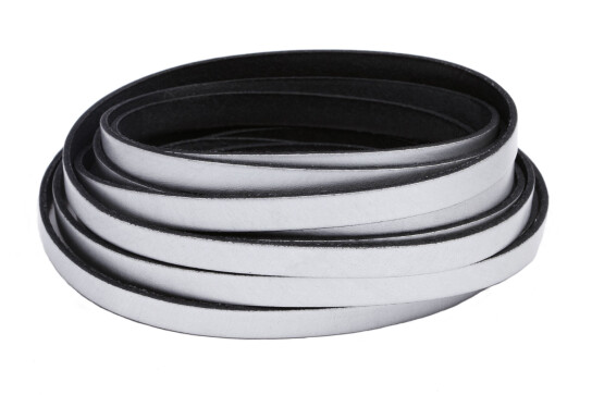 Cinturino in pelle piatta Argento metallico (bordo nero) 10x2mm