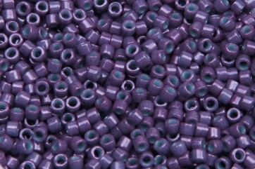 DB0662 Dyed Opaque Mulberry Miyuki Delica 11/0 perles...