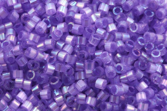 DB1868 Silk Inside Dyed Lilac AB Miyuki Delica 11/0 Japanische Zylinderperlen 1,6mm 5g