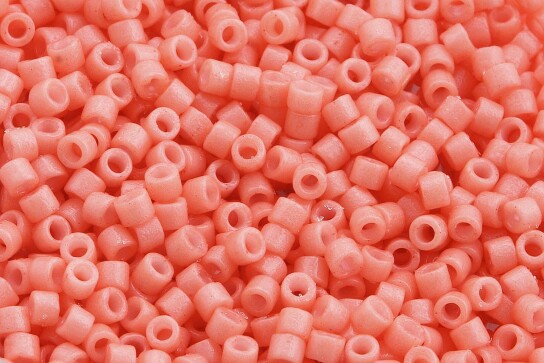 DB2112 Duracoat Opaque Dark Salmon Miyuki Delica 11/0 Japanse cilinder kralen 1,6mm 5g