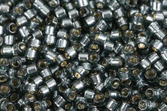 DB2166  Duracoat S/L Dyed Lt Blue Steel Miyuki Delica 11/0 perles cylindriques japonaises 1,6mm 5g