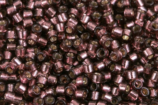 DB2170 Duracoat silver-lined Dyed Rasin Miyuki Delica 11/0 Japanse cilinder kralen 1,6mm 5g