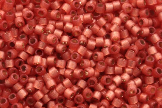 DB2178 Duracoat semi-frosted silver-lined Dyed Papaya Miyuki Delica 11/0 Japanse cilinder kralen 1,6mm 5g
