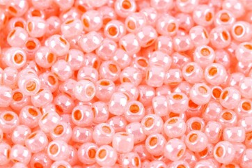 TR-11-905 Ceylon Peach Blush 2,2mm TOHO 11/0 Rocailles 10g