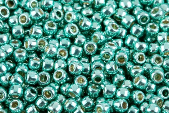 TR-11-PF561 PermaFinished Galvanized Sea Foam 2,2mm TOHO 11/0 Rocailles 10g