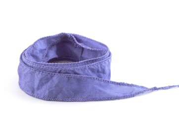 Handgefertigtes Habotai-Seidenband Lavendel 20mm breit
