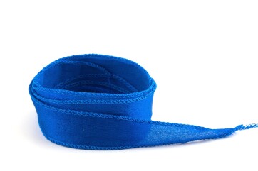 Handgefertigtes Crêpe Satin Seidenband Ultramarinblau 20mm breit