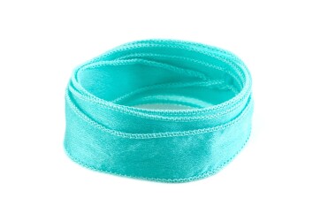 Handgefertigtes Crêpe Satin Seidenband Cool Mint 20mm breit
