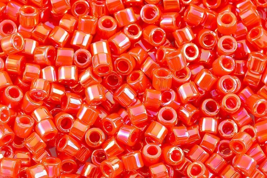 DBM0161 Opaque Orange AB Miyuki Delica 10/0 Cuentas de cilindro japonés 2.2mm 5g