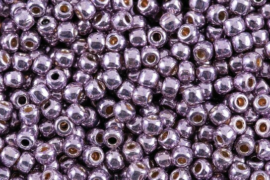 TR-11-PF579 PermaFinished Galvanized Pale Lilac 2,2mm TOHO 11/0 Rocailles 10g