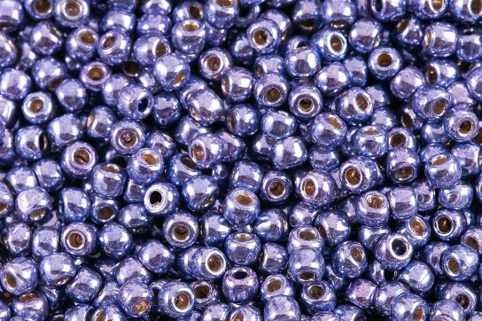 TR-11-PF581 PermaFinished Galvanized Violet 2,2mm TOHO 11/0 Rocailles 10g
