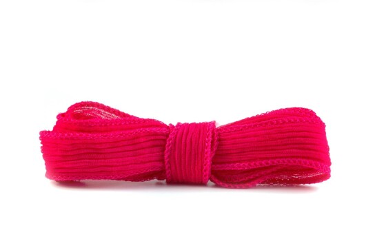 Handgefertigtes Seidenband Crinkle Crêpe Cerise 1m
