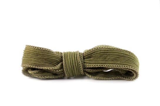 Handgefertigtes Seidenband Crinkle Crêpe Khaki 20mm breit