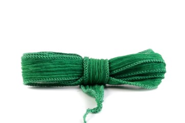 Handmade silk ribbon Crinkle Crêpe Leaf Green 20mm wide