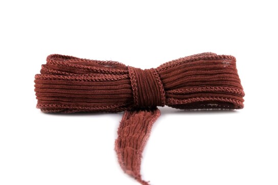 Handgefertigtes Seidenband Crinkle Crêpe Braun 20mm breit