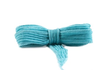 Handgefertigtes Seidenband Crinkle Crêpe Wasserblau 20mm breit