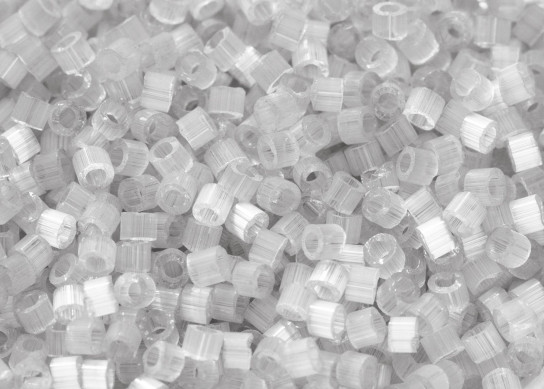 DB0676 Pale Gray Silk Satin Miyuki Delica 11/0 Japanse cilinder kralen 1,6mm 5g