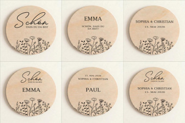 Houten plaatskaart bruiloft Ø6cm | gepersonaliseerd | Wilde bloemen – line art