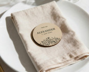 Platzkarten Taufe Holz Ø6cm | personalisiert | Blumenwiese – Line Art